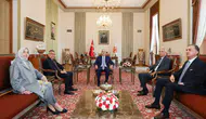 TBMM Başkanı Kurtulmuş, yasal düzenleme görüşmesi için AK Parti heyetiyle bir araya geldi