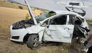 Ankara Elmadağ'da otomobil şarampole yuvarlandı : 3 yaralı