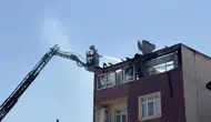 Pendik Orhangazi'de korkutan yangın : Çatı katı alev alev yandı