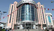 İzmit Belediye Başkanı Hürriyet'in gözaltı görüntüleri ortaya çıktı : 'Ekşi yemedim ki karnım ağrısın'