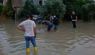 Osmaniye'de sağanak yağış hayatı olumsuz etkiledi