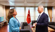 Bakan Bolat, ACEA Genel Direktörü Vries ile bir arada