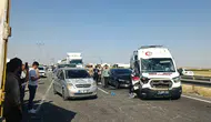 Mardin'de zincirleme kaza : Ambulans, tır ve otomobilin karıştığı kazada 3 kişi yaralandı