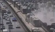 Beylikdüzü'nde metrobüs yangını