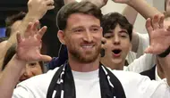 Beşiktaş'ın yeni transferi Salih Özcan İstanbul'da