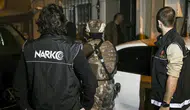 Van'da dev uyuşturucu operasyonu : Tırdan 333 kilo skunk çıktı