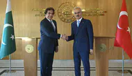 Bakan Uraloğlu ve Pakistan Federal Demir Yolları Bakanı Abbasi bir arada
