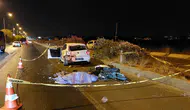 Antalya'da motosiklet otomobile çarptı : 1 kişi öldü, 2 kişi yaralandı