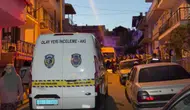 Uşak'ta dut toplamak için çatıya çıkan adam düşerek hayatını kaybetti