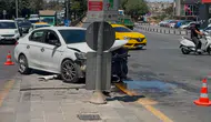 Gaziantep'te 3 otomobil arasında zincirleme trafik kazası