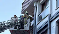 Kağıthane'de apartman yangını : 4 kişi dumandan etkilendi