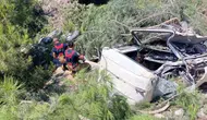 Hatay Antakya'da kaza : Kamyon şarampole devrildi