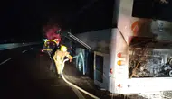Balıkesir'de seyir halindeki yolcu otobüsünde yangın
