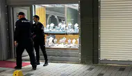 Ordu'da kuyumcudan çaldıkları altınları satmaya çalışırken yakalandılar