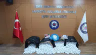 İzmir'de uyuşturucu operasyonunda 196 bin hap ele geçirildi