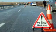 Silivri’de freni boşalan belediye kamyoneti durağa daldı : 1 kadın yaralandı