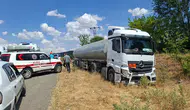 Bingöl'de tır ve otomobil çarpıştı : 2 kişi yaralandı