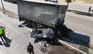 Bursa’da freni boşalan kamyon 2 araca çarptı : 3 kişi yaralandı