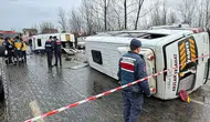 Bursa Gemlik’te servis minibüsü ile SUV çarpıştı : 15 kişi yaralandı