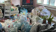Bursa Osmangazi'de çöp ev operasyonu : Daireden 5 ton çöp çıktı