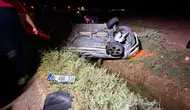 Mardin Nusaybin'de otomobil takla attı : 3 kişi yaralandı