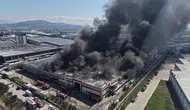 Ankara'daki kimyasal ürün fabrikasında çıkan  yangın yan fabrikaya sıçradı