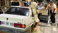 Bolu'da pelüş ayı ile turlayan ehliyetsiz sürücüye ceza : Otomobil otoparka çekildi