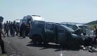 Ardahan’da zincirleme kaza : 3 ölü, 4 yaralı