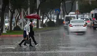 Meteoroloji uyardı : Karadeniz ve Doğu Anadolu'da sağanak, Ege ve Marmara'da kuvvetli rüzgar kapıda