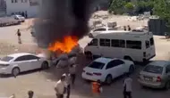 Adıyaman Kahta’da çöp yangını paniği : Alevler araçlara sıçradı