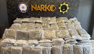 Silivri'de uyuşturucu operasyonu : Tırda 376 kilo marihuana ele geçirildi
