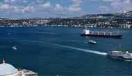 İstanbul Boğazı’nda gemi trafiği durduruldu : Kuru yük gemisi arızalandı
