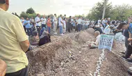 Diyarbakır'daki kazada ölen 5 kardeş ve 2 yeğen toprağa verildi