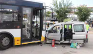 Karaman'da halk otobüsü ile ticari araç çarpıştı : 2'si çocuk 5 yaralı