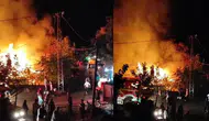 Denizli Acıpayam'da yangın : 2 ev yanarak kül oldu