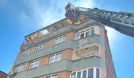 Elazığ’da 4 katlı binanın çatısında yangın çıktı