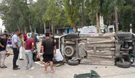 Osmaniye'de otomobil ile ticari araç çarpıştı : 5 yaralı