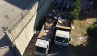 Karabük'te anne ve oğlunun biriktirdiği atıklar siteyi doldurdu : 4 kamyon çöp çıktı