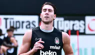 Beşiktaş'ın yeni transferi Dusan Vlahovic, ilk antrenmanına çıktı