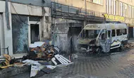 İkitelli'de minibüs alevlere teslim oldu : Polis kundaklama ihtimalini araştırıyor