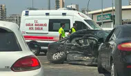 Mersin'de ambulans ile otomobil çarpıştı : 3'ü sağlık çalışanı 5 yaralı