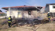 Sivas'ta müstakil bir ev alev alev yandı