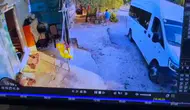 Antalya'da babasının kullandığı aracın altında kalan çocuk öldü