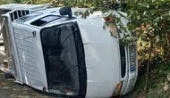 Giresun'da fındık işçilerini taşıyan kamyonet devrildi : 14 yaralı