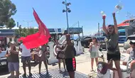 Avşa Adası’nda su krizi protestosu ! Vatandaşlar boş damacana ve kovalarla yürüdü