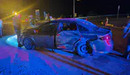 Isparta'da 2 otomobil çarpıştı : 4 kişi yaralandı
