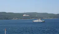 Çanakkale Boğazı'nda motoru arızalanan tekne sürüklendi: 7 kişi kurtarıldı