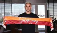 Galatasaray, Aleksey Batrakov ile 5 yıllık sözleşme imzaladı