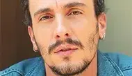 Mercan Köşk dizisinde Toprak karakterine hayat veren Bertan Asllani kimdir ve rolü hakkında neler söyledi?