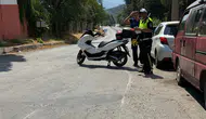Menteşe'de yola aniden fırlayan çocuğa motosiklet çarptı : 1 yaralı